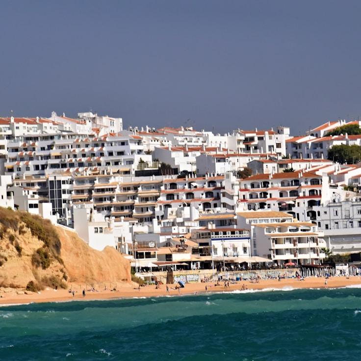 Family terraces and cafés for calm evenings in Madrid